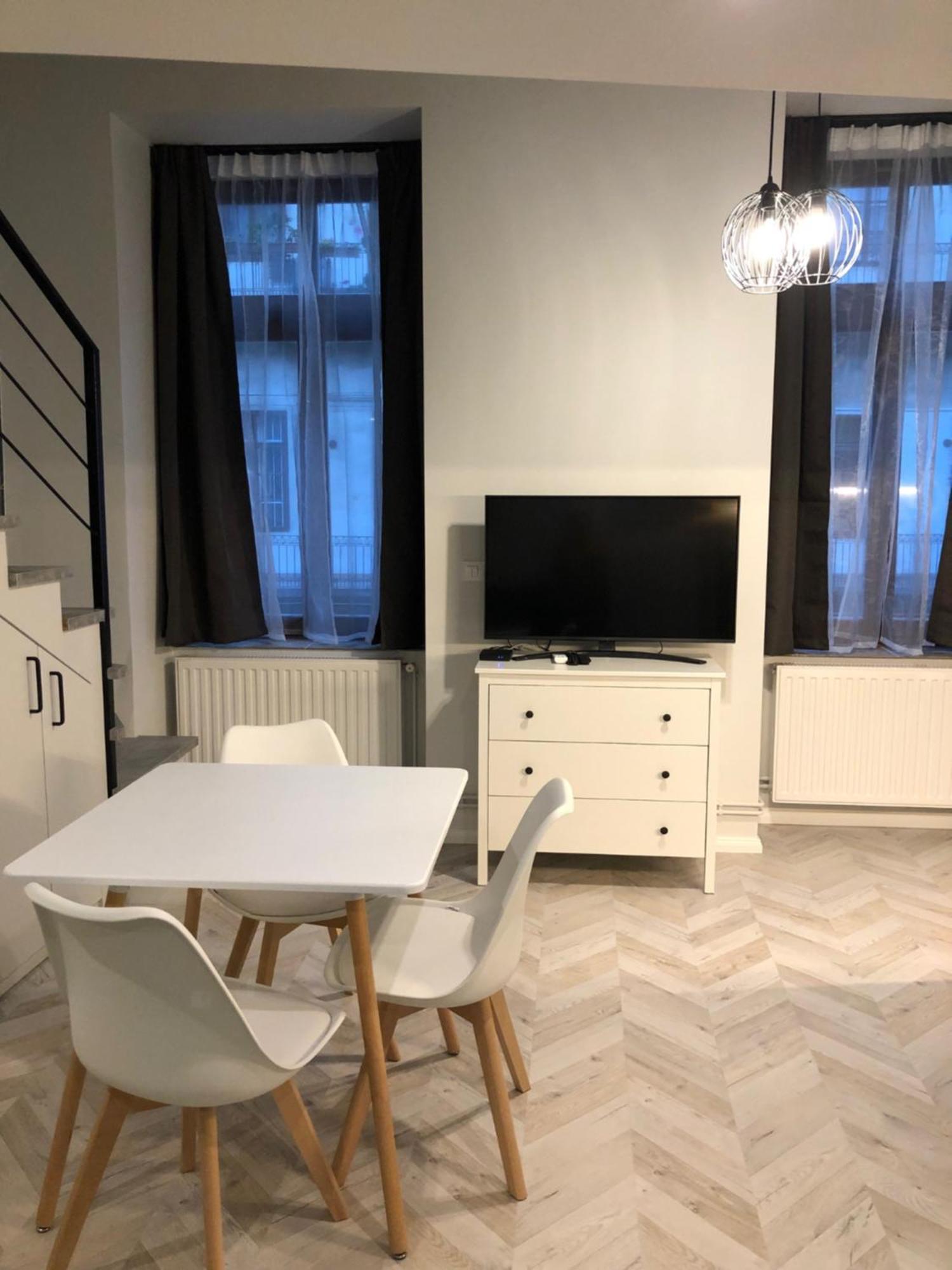 All In Apartman V. บูดาเปสต์ ภายนอก รูปภาพ